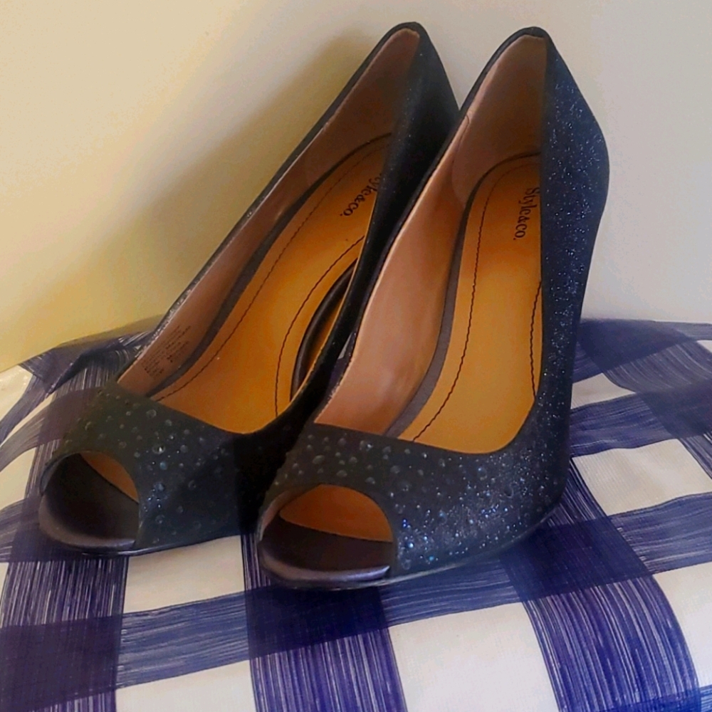 Style & Co heels
